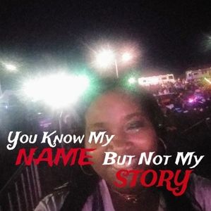 Meet your Posher, Rena